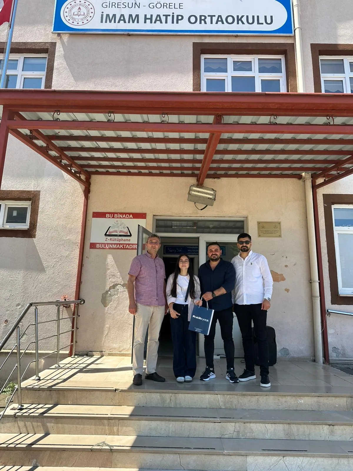 Görele İmam Hatip Ortaokulu öğrencilerine eğitim desteği
